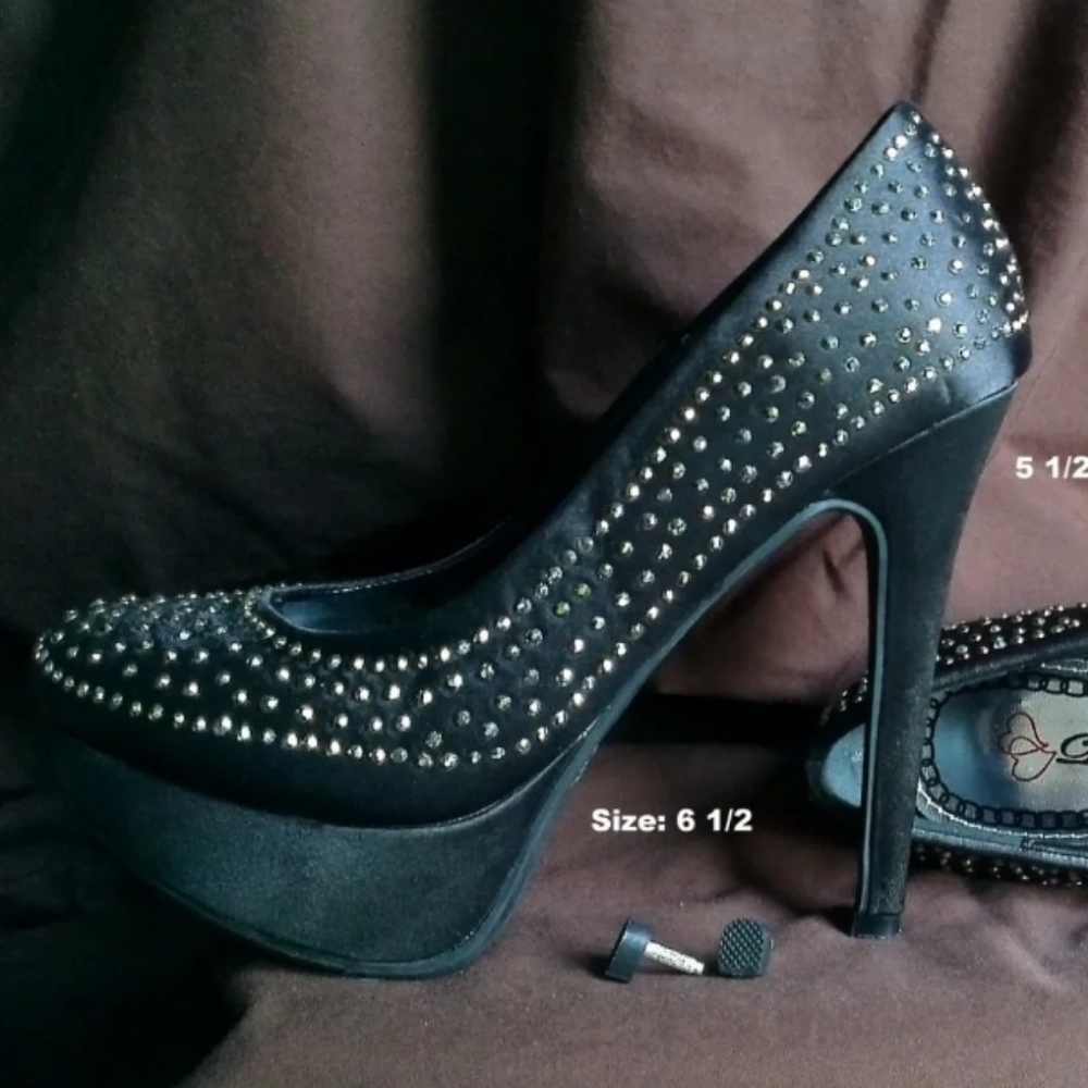 New in box Black platform heels w shiny studs U.S. size 6 1/2 